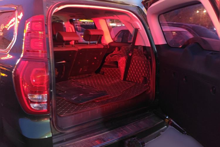 Used Haval H9 2017 2.0T Gasoline 4x4 Luxury 7-Seater
