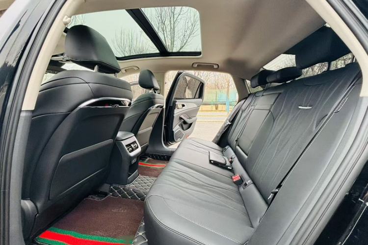 Used Hongqi H5 2023 2.0T Automatic Smart Connect Flagship Edition