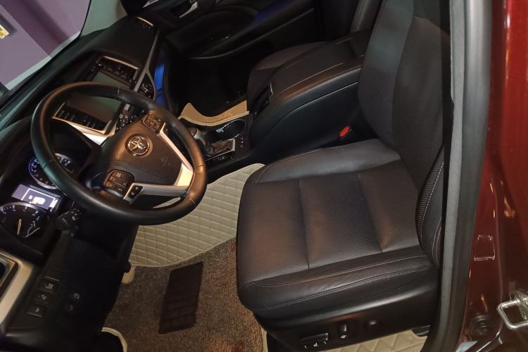 Used Toyota Highlander 2015 2.0T Four-Wheel Drive Ultimate Edition 7-Seater
