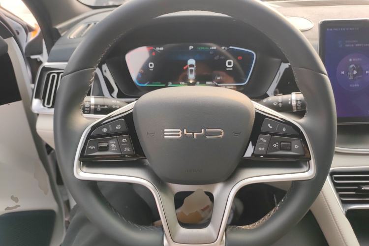 Used BYD Song PLUS New Energy 2023 Champion Edition DM-i 110KM Flagship PLUS
