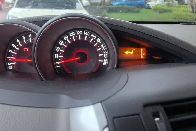 Used Toyota Verso 2014 Starlight 180E CVT Elite Edition
