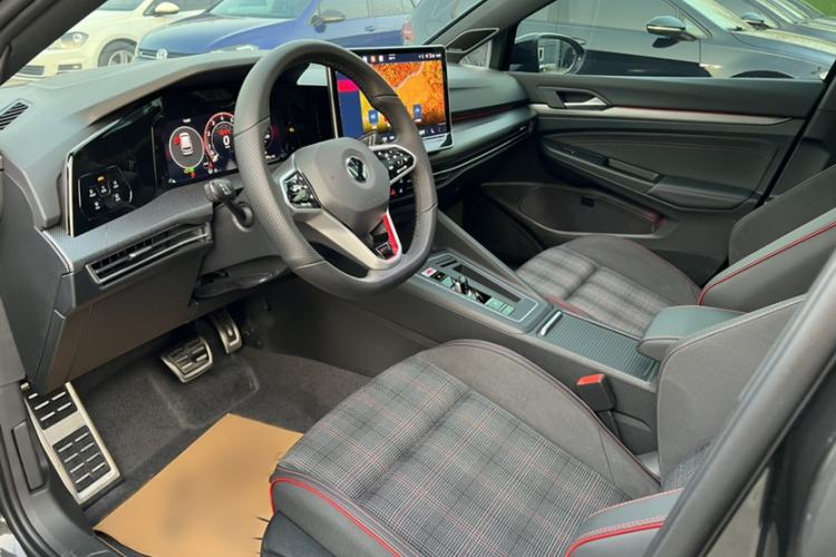 Used Volkswagen Golf GTI 2025 380TSI DSG GTI
