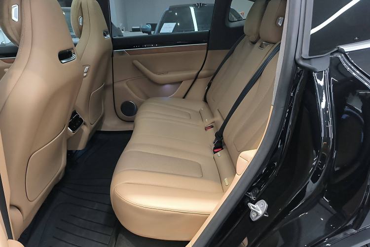 Used Hima Luxeed R7 2024 All-Electric 736 km Ultra
