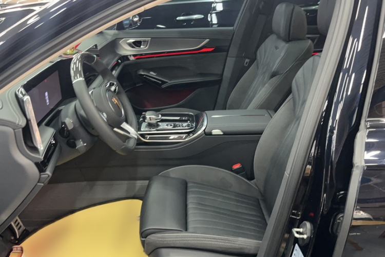 Used Hongqi H9 2024 2.0T Qichang Private Enjoyment Luxury Edition
