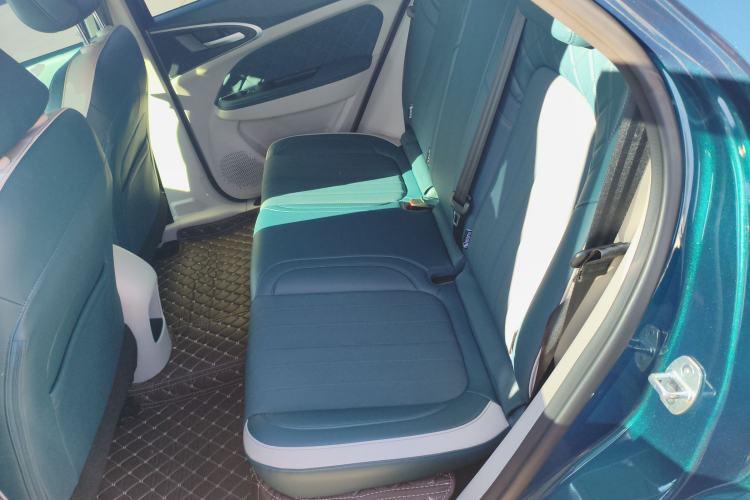 Used ORA Good Cat 2023 401 km Standard Range Luxury Version Lithium Iron Phosphate
