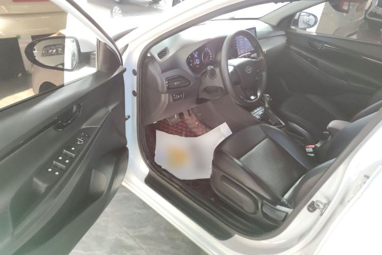 Used Hyundai Celesta 2018 1.6L Automatic GL Enjoyment Version China V Standard