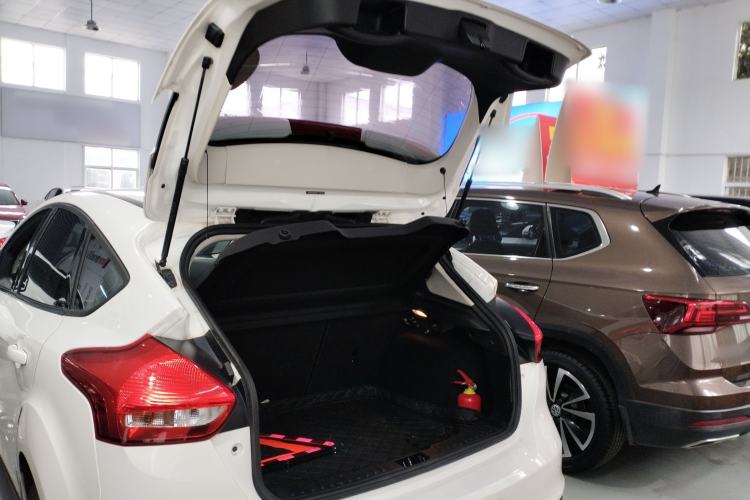 Used Ford Focus 2017 Hatchback 1.6L Automatic Comfort Plus SmartDrive Edition
