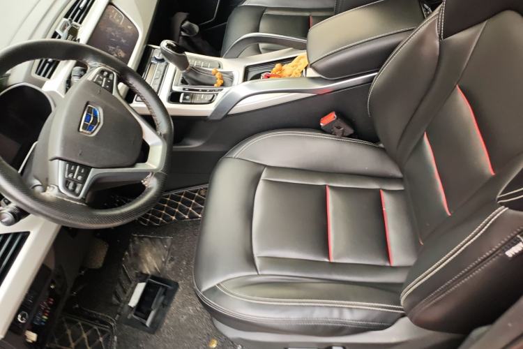 Used Geely Auto Emgrand X7 Sport 2018 1.8TD Automatic Two-Wheel Drive Smart 4G Connected Version