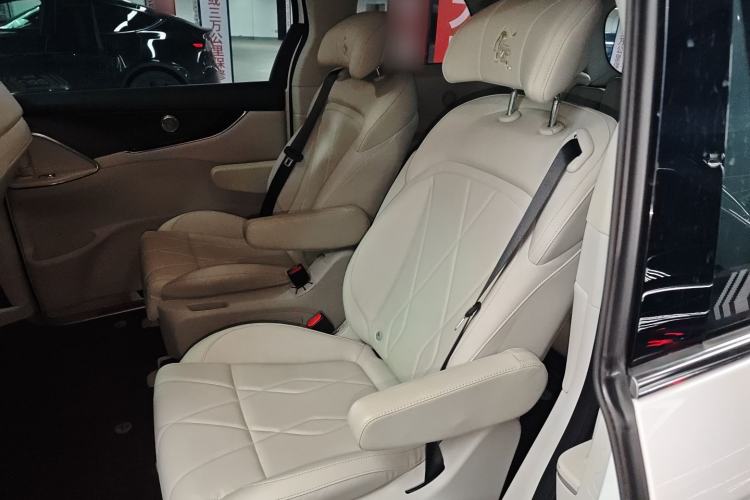 Used FORTHING Xinghai V9 2024 1.5TD 200km Chinese Knot Series Luxury Version