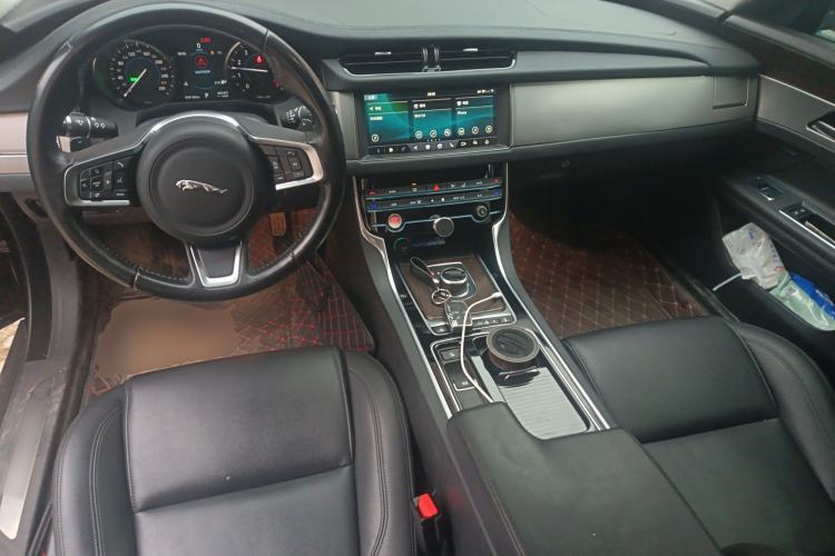 Used Jaguar XFL 2019 XFL 2.0T 200 PS Two-Wheel-Drive Elite Edition
