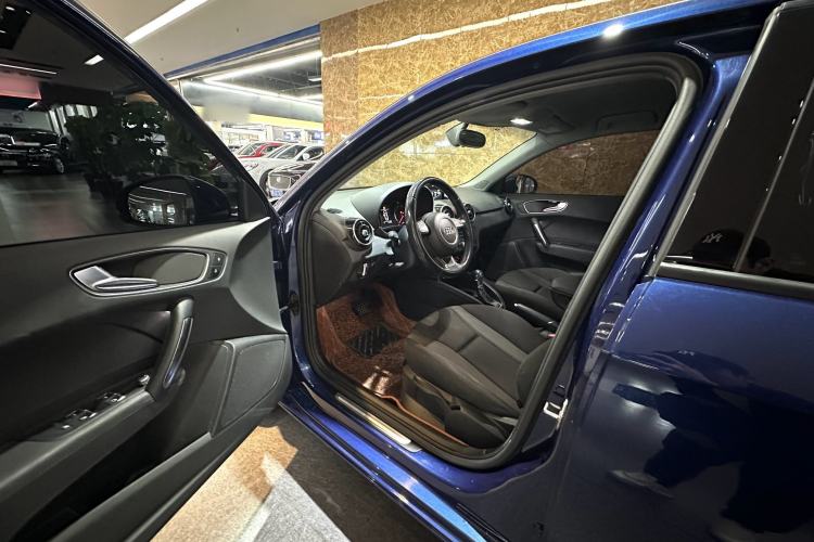 Used Audi A1 2016 30 TFSI Sportback Design Fashion Edition
