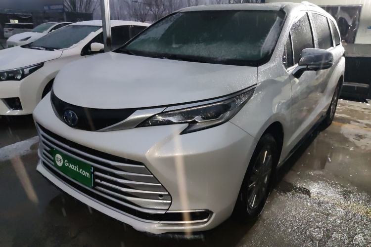 Used Toyota Sienna 2021 2.5L Hybrid Luxury Edition