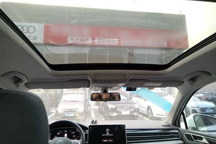 Used Volkswagen Tiguan L 2024 300TSI Automatic Two-Wheel Drive Smart Edition
