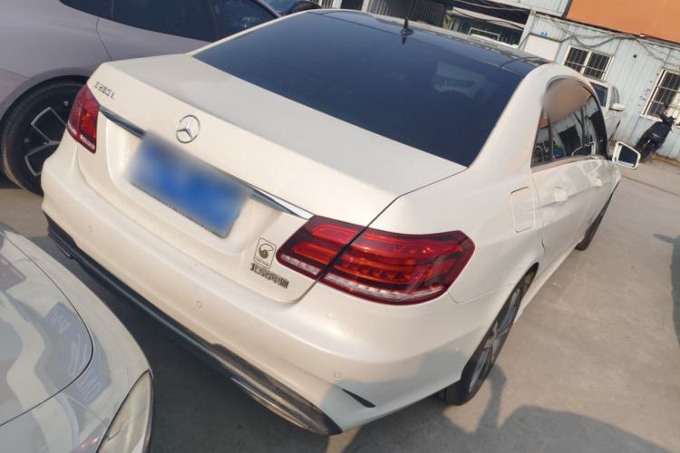 Used Mercedes-Benz E-Class 2015 E 260 L Sport & Fashion Model
