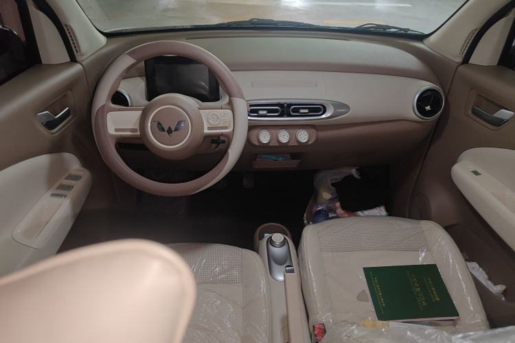 Used Wuling Hongguang MINIEV 2025 Four-Door Version Advanced Edition
