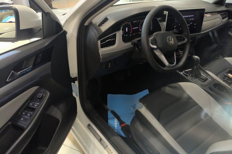 Used Volkswagen Bora 2024 300TSI DSG Prestige Edition
