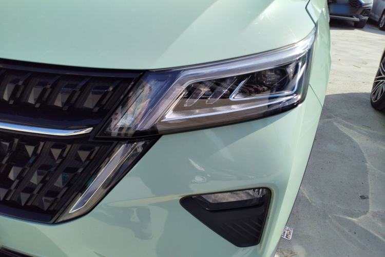 Used Wuling Asta 2022 2.0L DHT Electric-Speed Version
