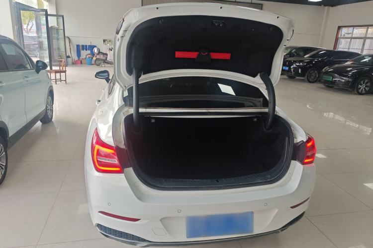 Used Hongqi H5 2020 1.5T DCT Flagship Edition
