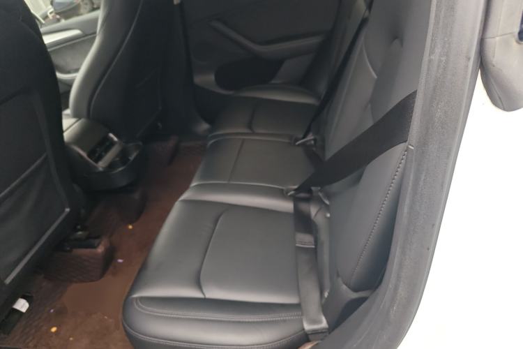 Used Tesla Model Y 2023 Long-Range All-Wheel-Drive Version