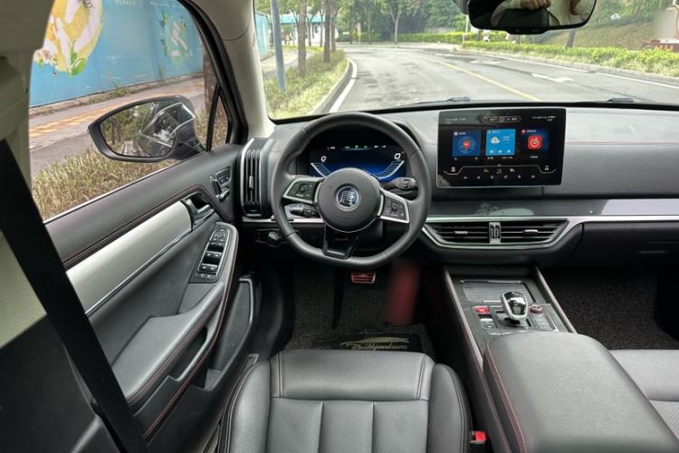 Used BYD Tang New Energy 2018 DM 2.0T All-Wheel Drive Smart Connectivity Luxury Model 7 Seats China V Emission Standard
