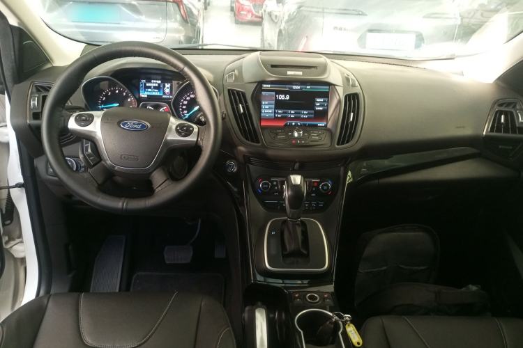 Used Ford Kuga 2015 2.0L GTDi Four-Wheel-Drive Sport Model