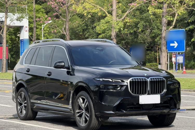 Used BMW X7 2023 xDrive40i Luxury M Sport Package
