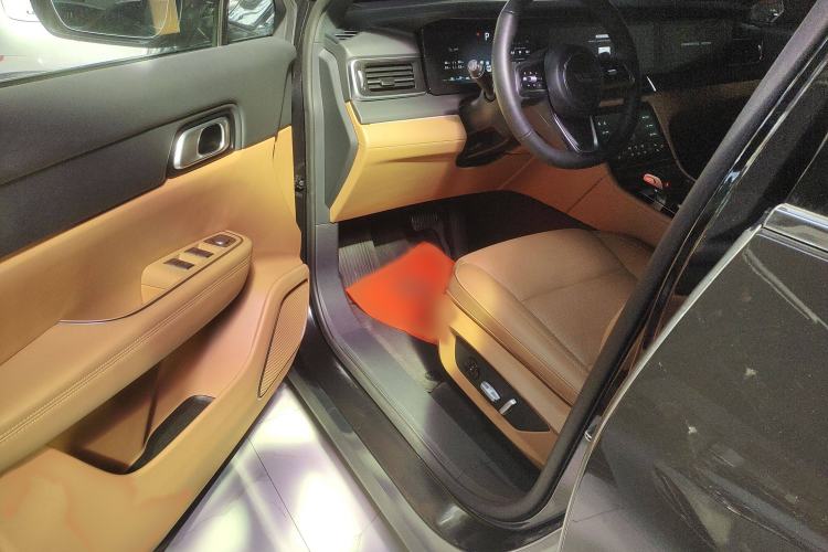 Used Li Auto ONE 2020 Extended-Range 6-Seater Version
