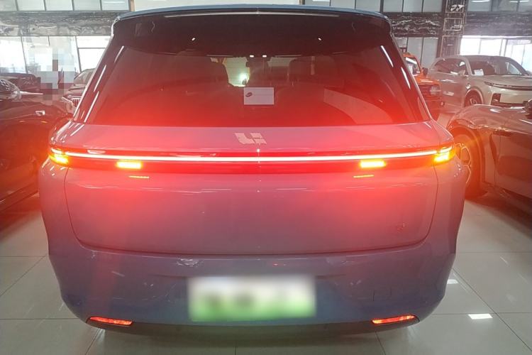 Used Li Auto L8 2023 Air model
