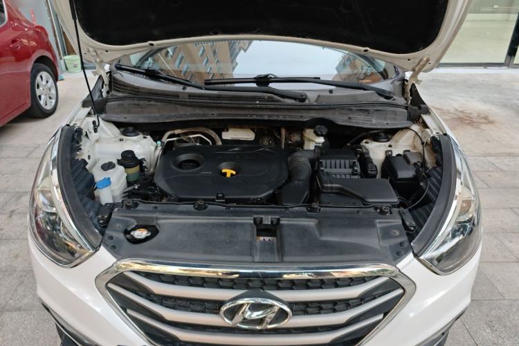 Used Hyundai ix35 2015 2.0L Automatic 2WD Smart Type China IV
