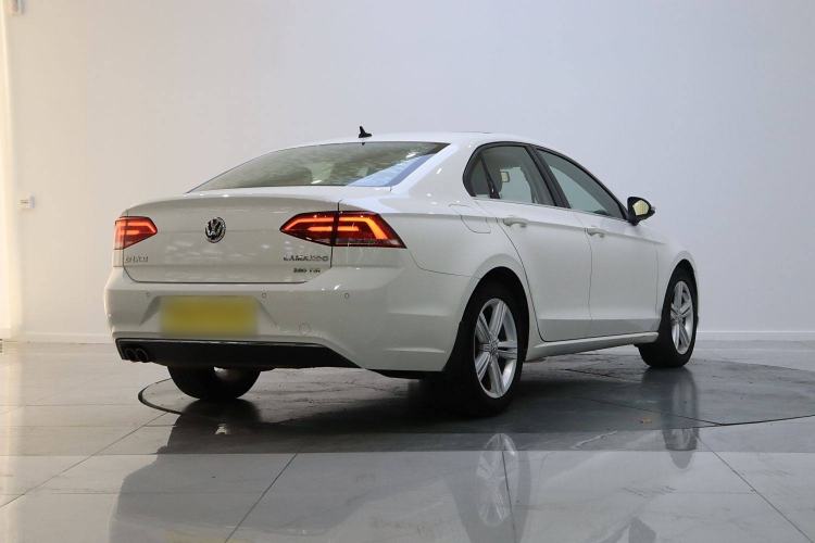 Used Volkswagen Lamando 2017 280TSI DSG Comfort Edition
