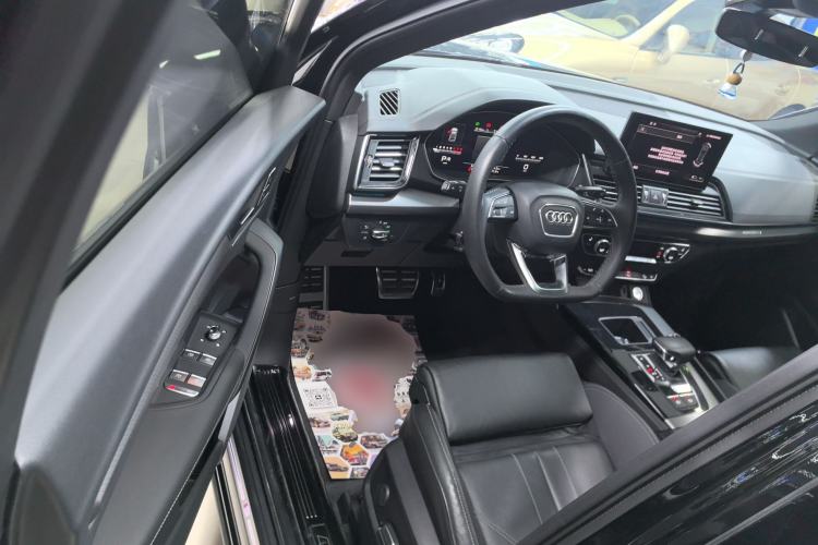 Used Audi Q5L 2023 40T Luxury Dynamic Model
