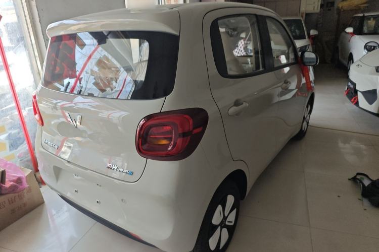 Used Wuling Hongguang MINIEV 2025 Four-Door Version Advanced Edition
