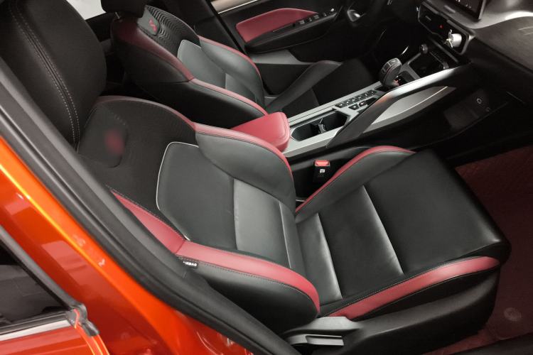 Used Geely Auto Coolray 2019 Sport Model 260T DCT Battle China V Standard
