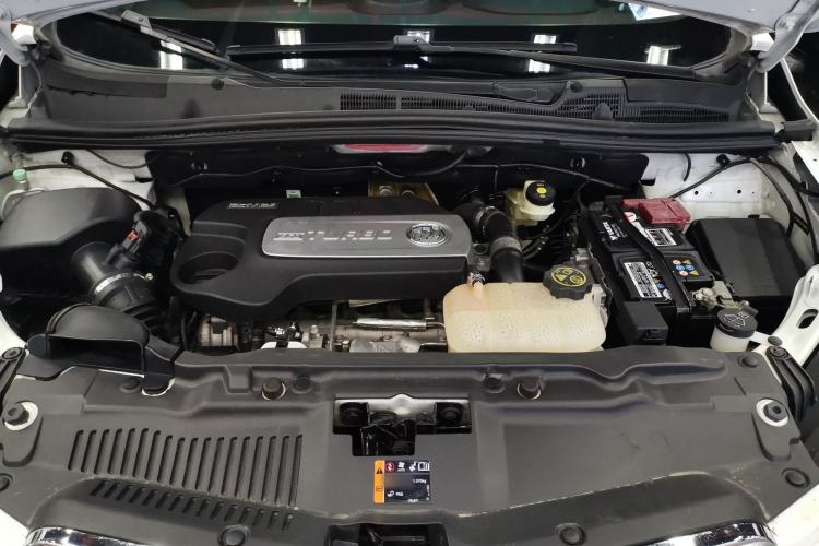 Used Buick Encore 2015 1.4T Automatic Two-Wheel Drive Urban Elite Version
