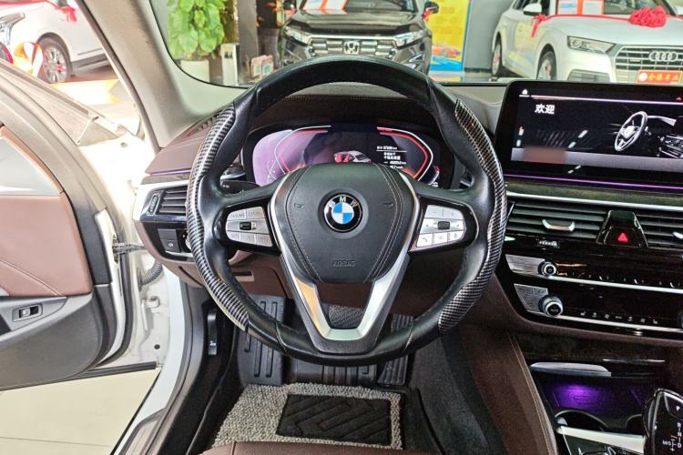 Used BMW 5 Series 2022 Restyled 525Li Luxury Package
