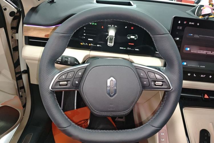 Used Hima AITO M5 2023 Extended-Range Four-Wheel Drive Intelligent Driving Version