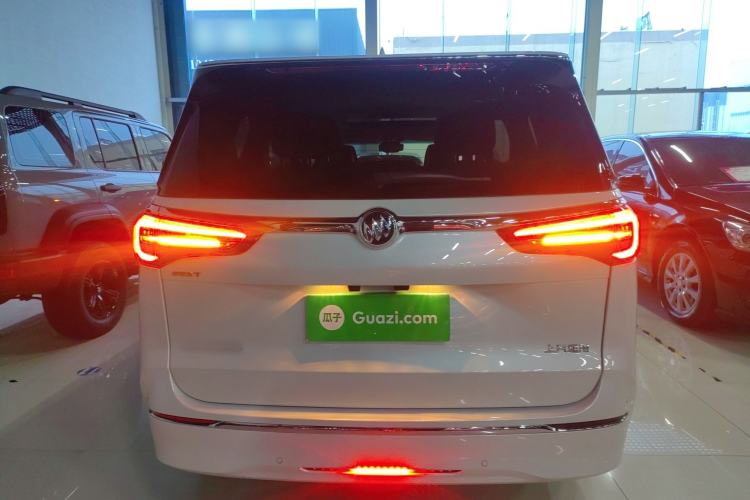 Used Buick GL8 2022 ES Landtrek 653T Luxury Edition
