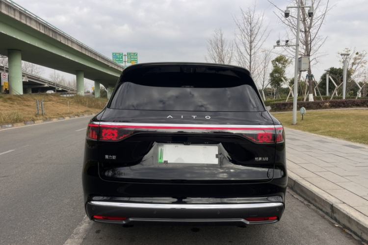 Used Hima AITO M8 2025 Extended-Range Ultra Version 53.4 kWh 6-Seater Edition