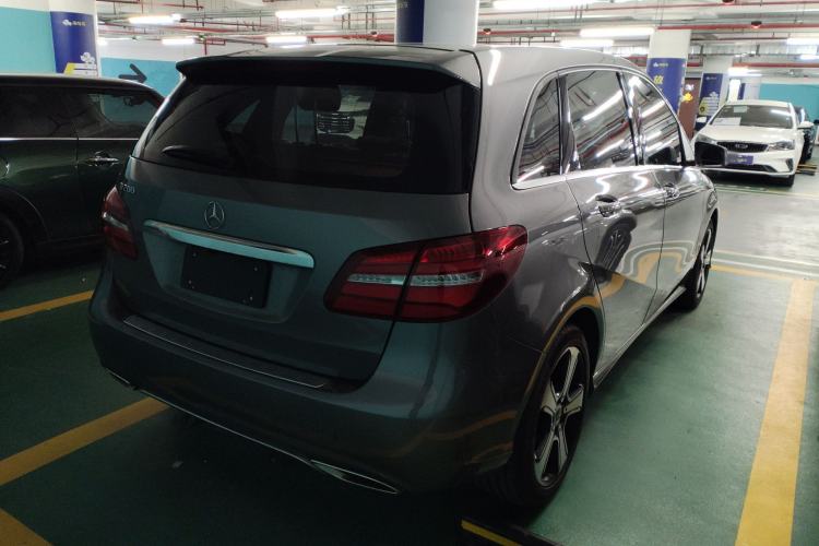 Used Mercedes-Benz B-Class 2019 B 200 Fashion Model