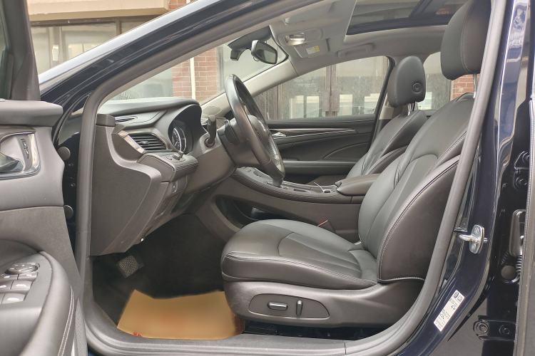 Used Buick LaCrosse 2022 652T Luxury Version
