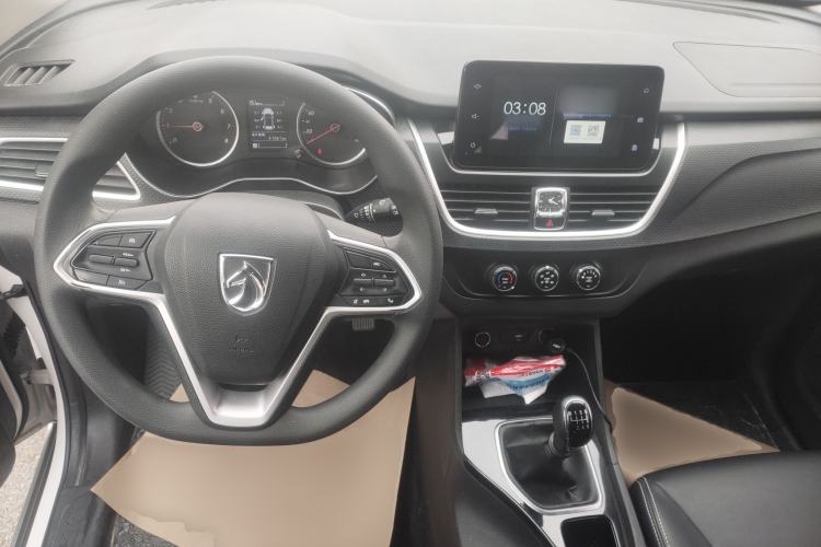 Used Baojun 730 2021 1.5L Manual Fashion Version 7 Seats