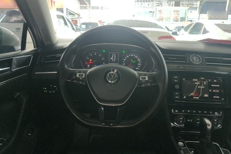 Used Volkswagen Magotan 2019 330TSI DSG Luxury Version China VI Standard