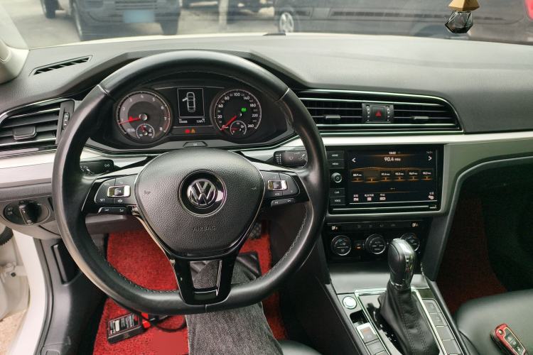 Used Volkswagen Lamando 2019 280TSI DSG Comfort Edition China VI standard
