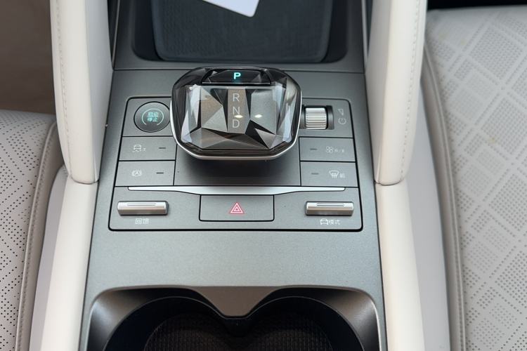 Used BYD Yuan UP 2024 401 km Active Version
