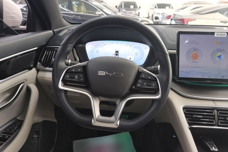 Used BYD Song PLUS New Energy 2023 Champion Edition EV 520KM Flagship Model
