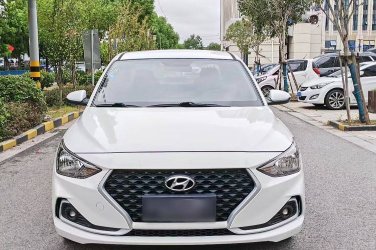 Used Hyundai Celesta 2018 1.6L Automatic GL Enjoyment Edition China VI compliant
