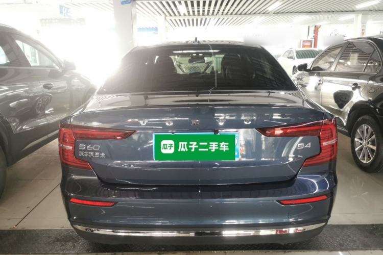 Used Volvo S60 2024 B4 Zhiyi Luxury Edition