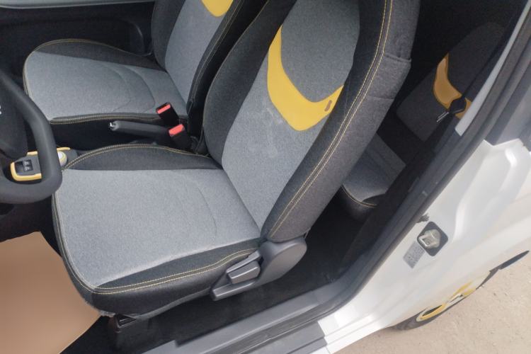 Used Chery QQ Ice Cream 2022 120km Milkshake Phosphate Lithium-Iron