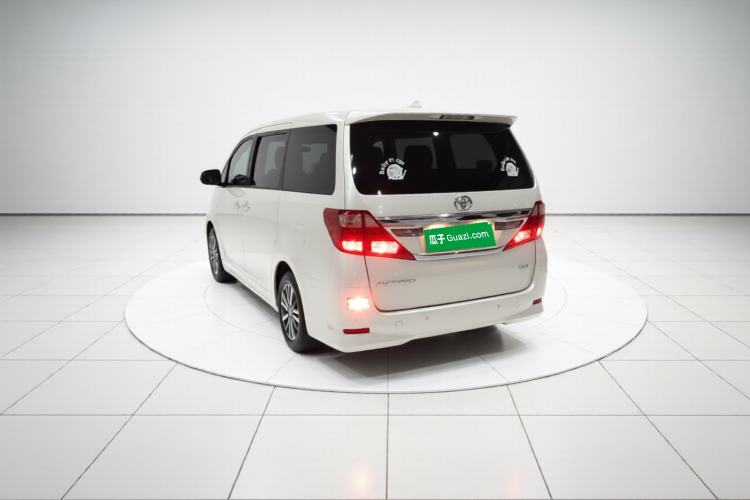 Used Toyota Alphard 2012 3.5L Luxury Edition
