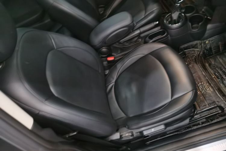 Used  MINI 2016 1.2T ONE Pioneer Edition
